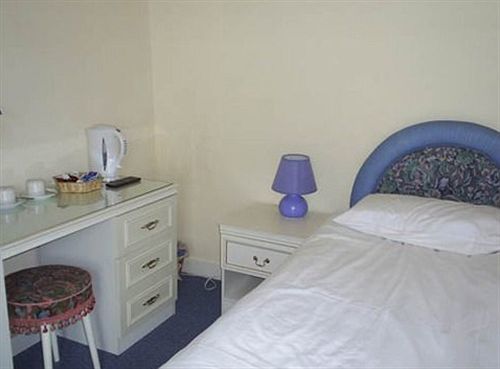Ely Guest House Экстерьер фото