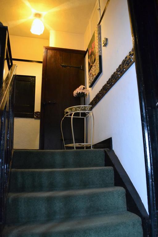 Ely Guest House Экстерьер фото