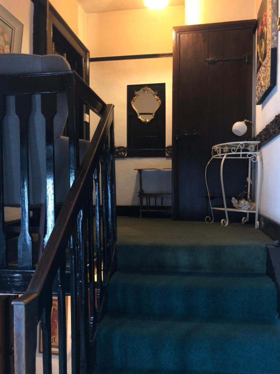 Ely Guest House Экстерьер фото